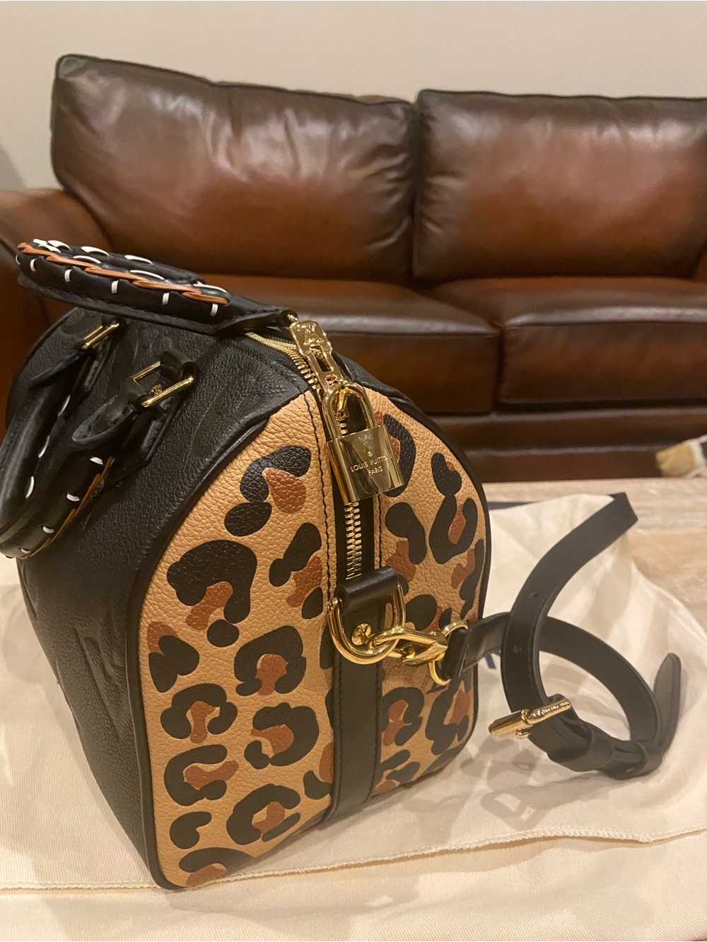 Louis Vuitton Wild at heart speedy 25 black leather and leopard satchel - Picture 3 of 6